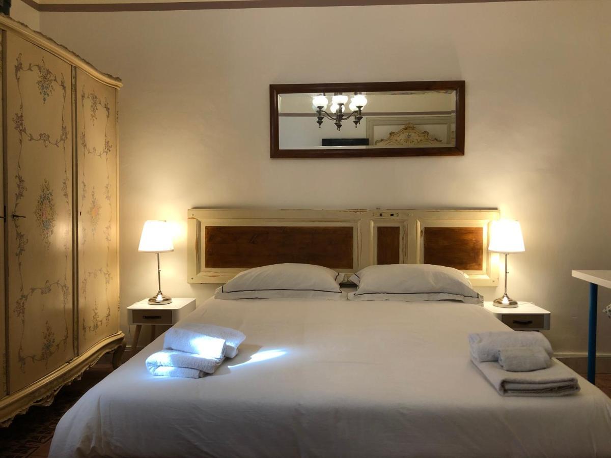 Montello Guest House & Apartment Catánia Buitenkant foto