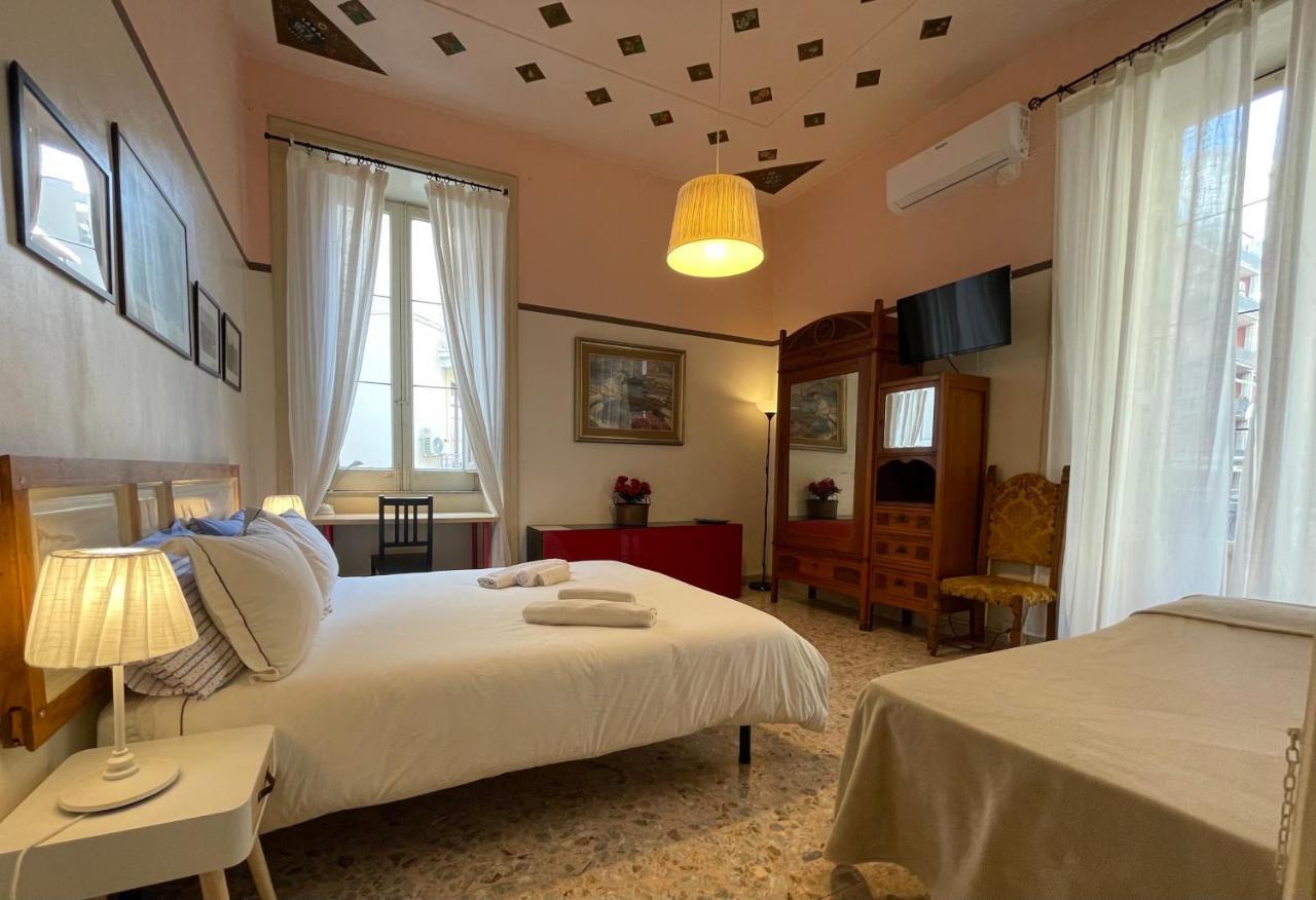 Montello Guest House & Apartment Catánia Buitenkant foto