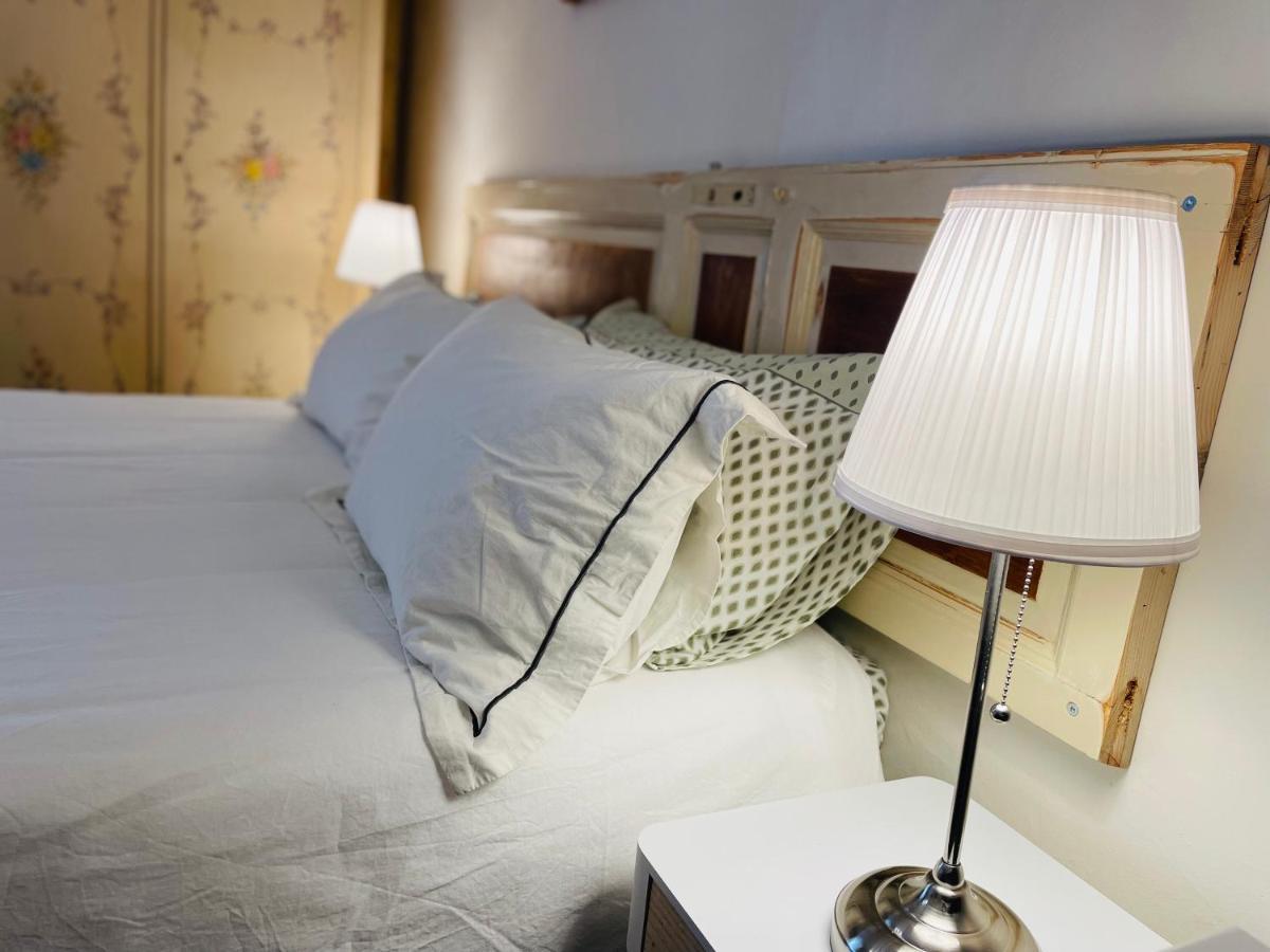 Montello Guest House & Apartment Catánia Buitenkant foto